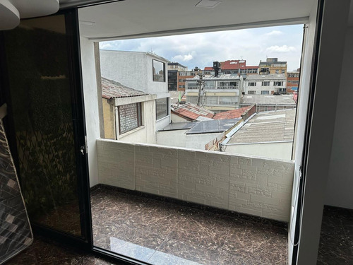 ¡oportunidad De Inversión! 2 Apartamentos Independientes En Edificio Lizzeth (18424).
