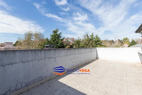 Casa En Venta Y Alquiler En Campos De Alvarez