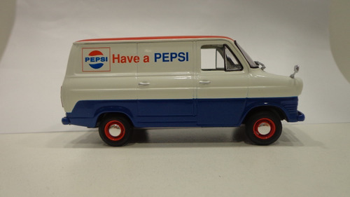 Ford Transit 1971kastenwagen Pepsi-cola  Minichamps 1/43