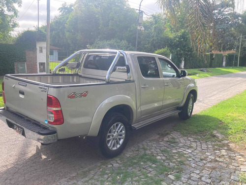 Imagen 7 de 11 de Toyota Hilux 2015 3.0 Cd Srv 171cv 4x4 - A3
