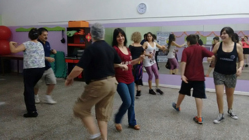 Imagen 4 de 10 de Clases De Baile Salsa Bachata Cumbia Cuarteto Vals
