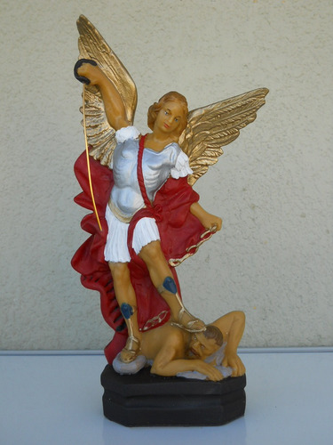 San Miguel Arcangel Imagen Irrompible Pvc 30cm