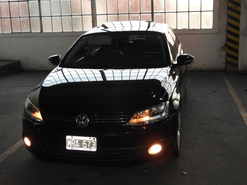 Volkswagen Vento 2.5 Luxury