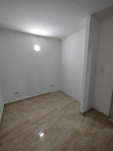 Imagen 6 de 12 de En Venta Apto Doral Beach 2hab