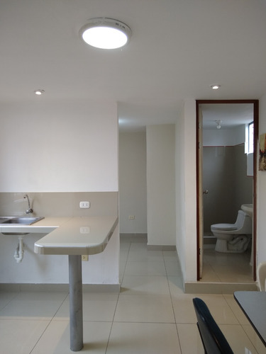 Imagen 25 de 25 de Minidepartamento En San Borja, Departamento En San Borja, Departamentos En San Borja, En Avenida Rosa Toro Cuadra 9 Cruce Con Canada Cuadra 35, Excelente Zona Comercial Todo A La Mano