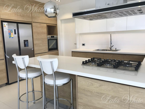 Imagen 7 de 30 de Venta - Casa A Estrenar Con Vista A La Laguna En Terralagos