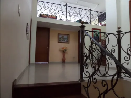 Vendo Lujosa Casa En La Esmeralda