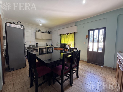 Venta Casa 4 Ambientes Con Galpón En Llavallol