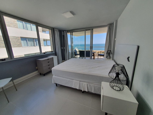 Imagen 12 de 25 de Apartamento En Venta De 3 Dormitorios En Playa Mansa (ref: Lij-5157)