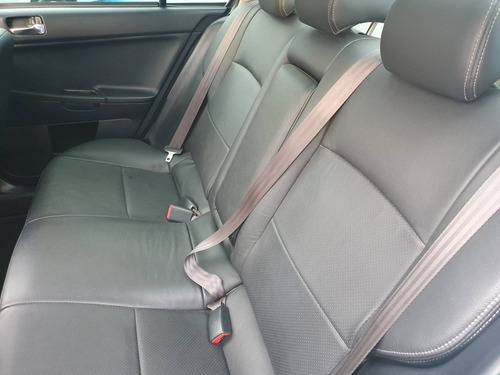 Imagem 9 de 15 de Mitsubishi Lancer 2.0 Hle 16v Gasolina 4p Automático