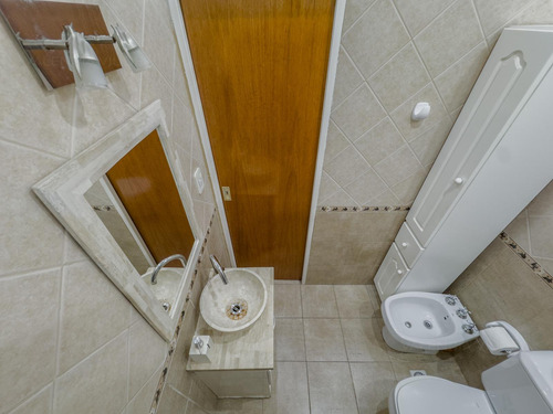Duplex De 3 Ambientes Con Patio Y Cochera