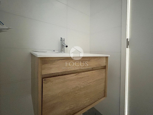 Venta Apartamento 1 Dormitorio Con Terraza Al Frente, Piso 9 En La Blanqueada