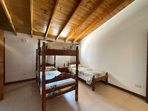 Casa En Venta 4 Dormitorios En Pinamar Norte, Oportunidad, Bosque