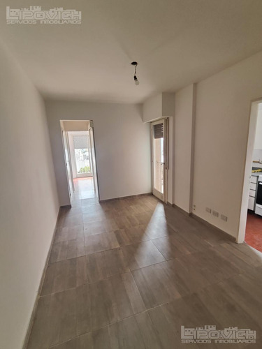 Departamento En Alquiler, Yerbal Al 700, Luminoso, Balcon, 2 Ambientes.
