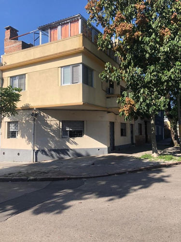 Preciosa Casa En La Comercial