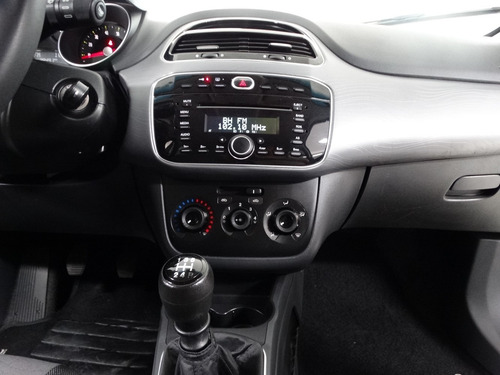 Fiat Punto 1.6 16v Essence Flex 5p
