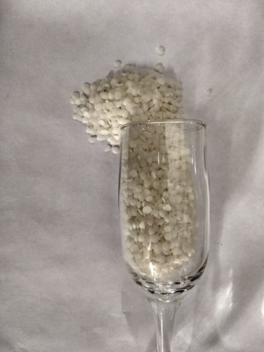 Imagem 6 de 7 de 1 Kg Parafina Soja - Cera Mix Eco Lentilha Para Velas