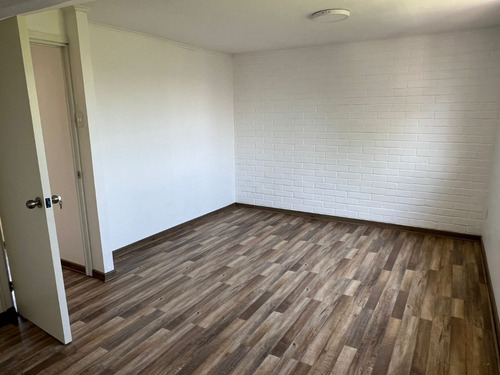 Casa De 2 Pisos, 3d-1b, Villa España, Puente Alto