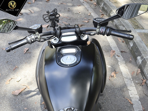 Imagen 6 de 15 de Ducati Diavel 2015
