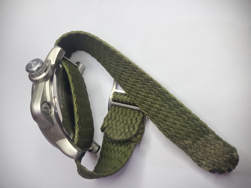 Relogio Shark Bege Fundo Aço 49mm Quartz Sem Uso Ñ Panerai Verde Exército Aço Fosco Bege (Usado)