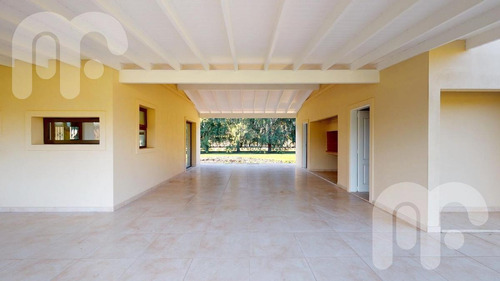 Imagen 5 de 17 de Venta Casa - Campos De Roca