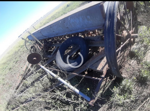 Sembradora Antigua (Usado)