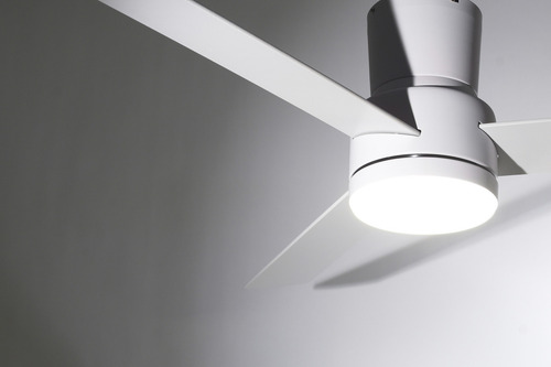 Ventilador 3 Aspas Luz Led 3 Tonos 6 Velocidades 30w Estructura Blanco Aspas Blanco Diámetro 1.32 M Material De Las Aspas Madera
