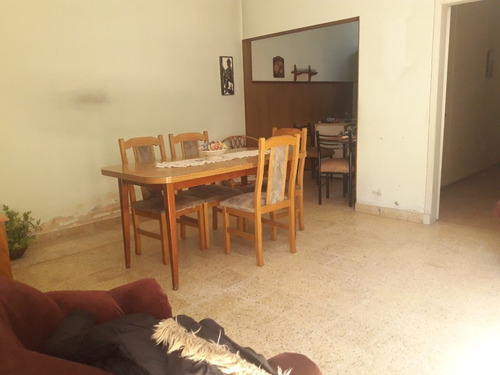 Imagen 4 de 10 de Departamento Tipo Casa En Venta En Lanus Oeste