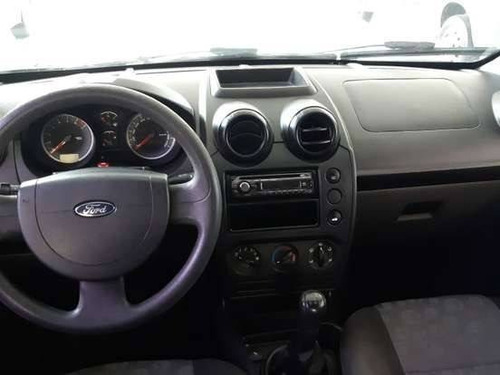 Ford Fiesta 1.0 Rocam Hatch 8v Flex 4p Manual
