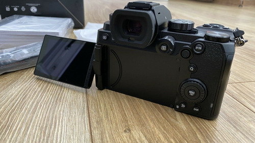 Imagen 2 de 3 de Panasonic Lumix Dc-gh5 20.3mp Mirrorless Mft Digital Camera