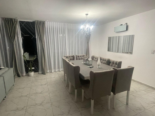 Casa En Venta - 3 Dormitorios 3 Baños - 4 Cocheras - 210mts2 - Haras Del Sur Ii