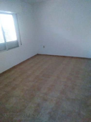 Imagen 8 de 15 de Apartamento En Venta- 2 Dormitorios 1 Baño Con Patio - Cochera - Av. Corrientes - Malvin Norte