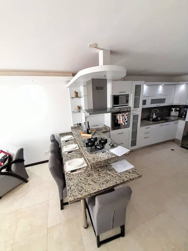 Imagen 3 de 8 de Alquiler Vacacional En El Cr Villa Sol Suites, Lecheria, Amoblado Y Equipado, Angela Suarez, 04248085453