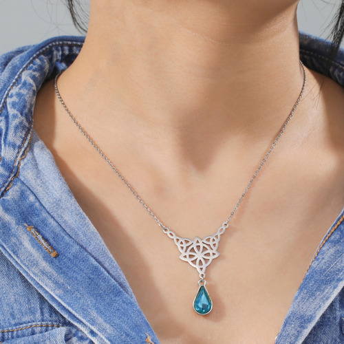 Imagen 2 de 7 de Collar Dije Nudo Bruja Mujer Cristal Gota Azul Acero Plata