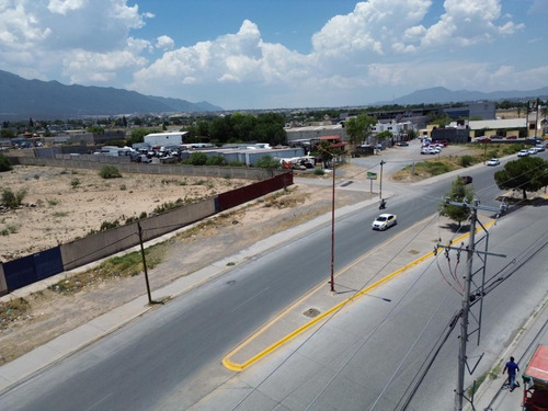 Renta De Terreno Comercial En Saltillo, Coahuila. En Ave. Manuel Perez Treviño (fray Landín) Agua Potable, Red De Drenaje Y Alcantarillado, Red De Electrificación, Alumbrado Público