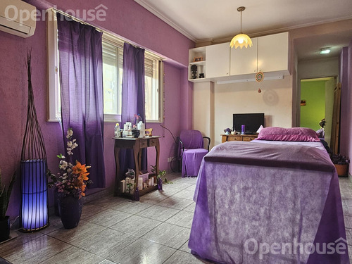 Departamento En Venta Dos Ambientes Con Cochera Cubierta/ Parque Patricios