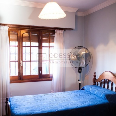 Imagen 2 de 11 de Cañuelas-hermoso Chalet En Venta