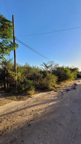 Terreno En Esquina Barrio Valenti