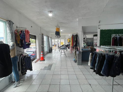 Venta De Local En Escobedo, N.l. En Esquina Edificio Completo Incluye Renta De Anuncio Panoramico