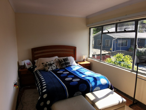 Casa En Chorrillos, 4 Dormitorios 2 Baños