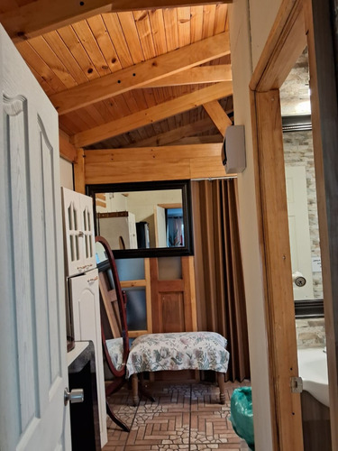 Arriendo De Habitación Mensual O Casa Completa .
