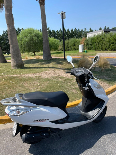 Imagen 2 de 5 de Honda Elite 125 2017
