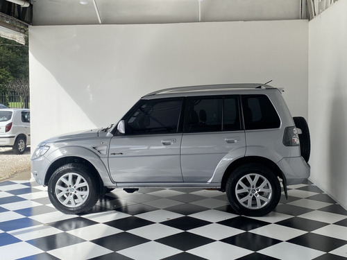 Imagem 3 de 12 de Mitsubishi Pajero Tr4 2.0 4x4 16v 140cv Flex 4p Automático