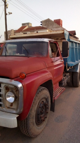 Ford F7000 Volcador
