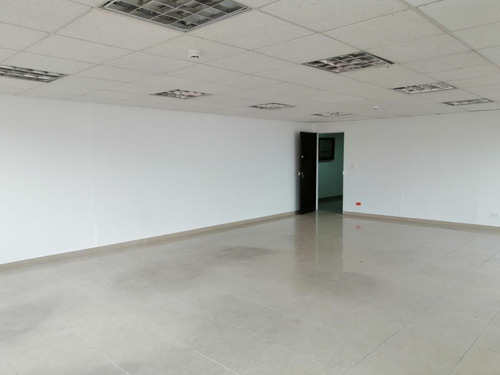 Imagen 8 de 14 de Oficina En Arriendo En Bogotá Chapinero Central. Cod 1029033