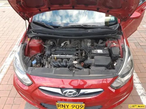 Hyundai I25 1.6cc Tp Aa 4x2