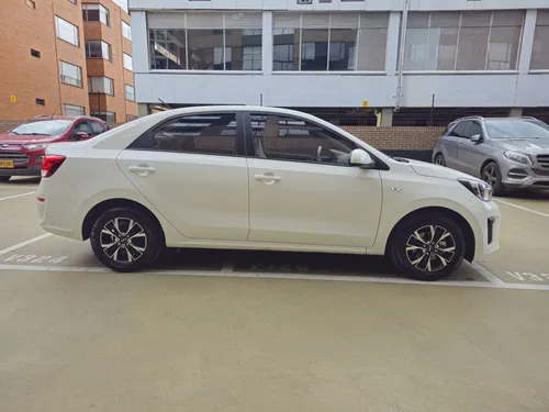 Kia Soluto 1.4 Emotion Mt