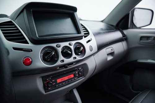 Mitsubishi L200 Triton HLS 2.4 Flex 16V CD Mec.