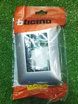 Comprar Placa Bticino 3 Módulos Matix Color Acero
