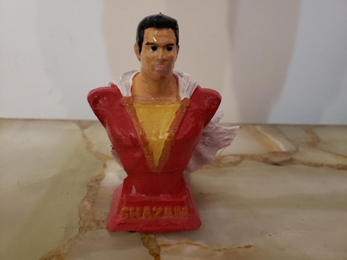 Shazam Busto